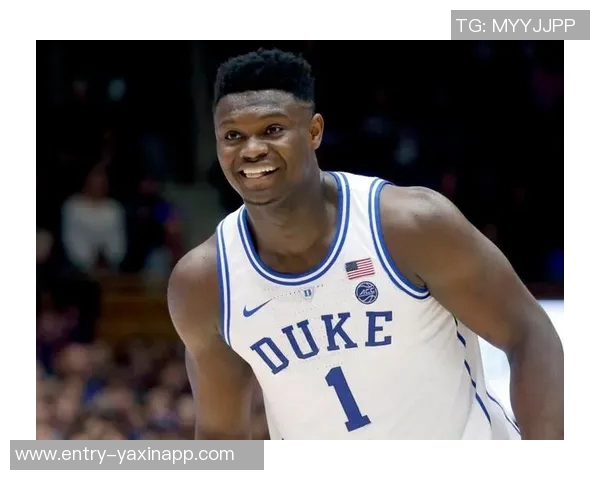 杜克女篮发布阿贾威尔逊签名鞋AOne特别版经典黑蓝配色款式