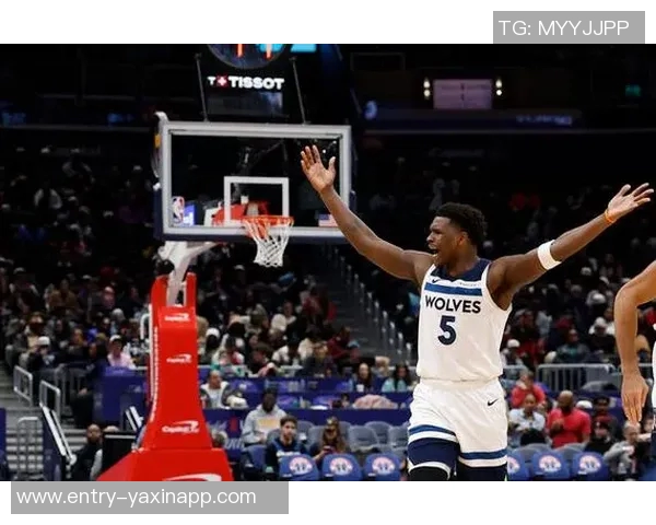 爱德华兹创历史成就25岁前三分球命中超1200个成NBA首位