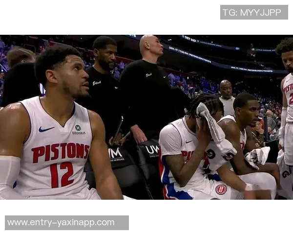 格雷森阿伦谈缺少布克对三分球机会的影响与挑战