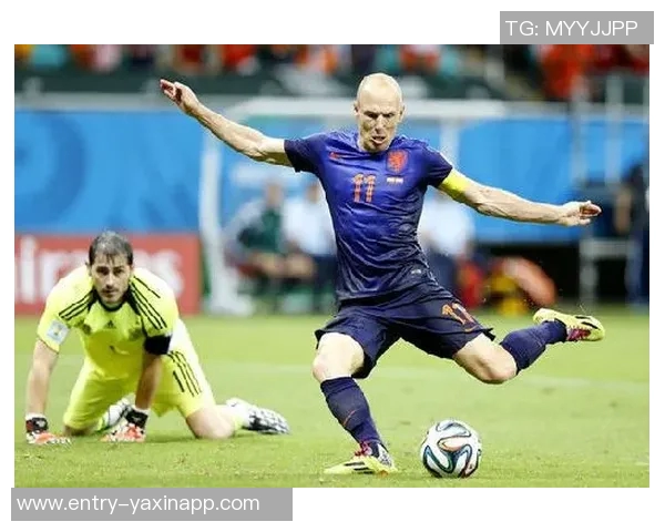 范佩西之子替补出场梅开二度却遭绝杀球队遗憾3-4落败